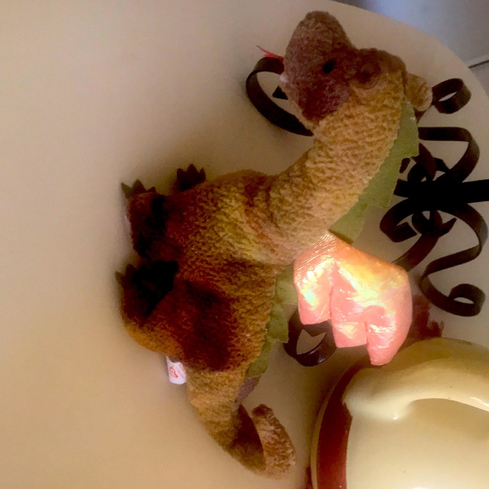 Ty Bennie babies scorch the dragon its a multi color dragon